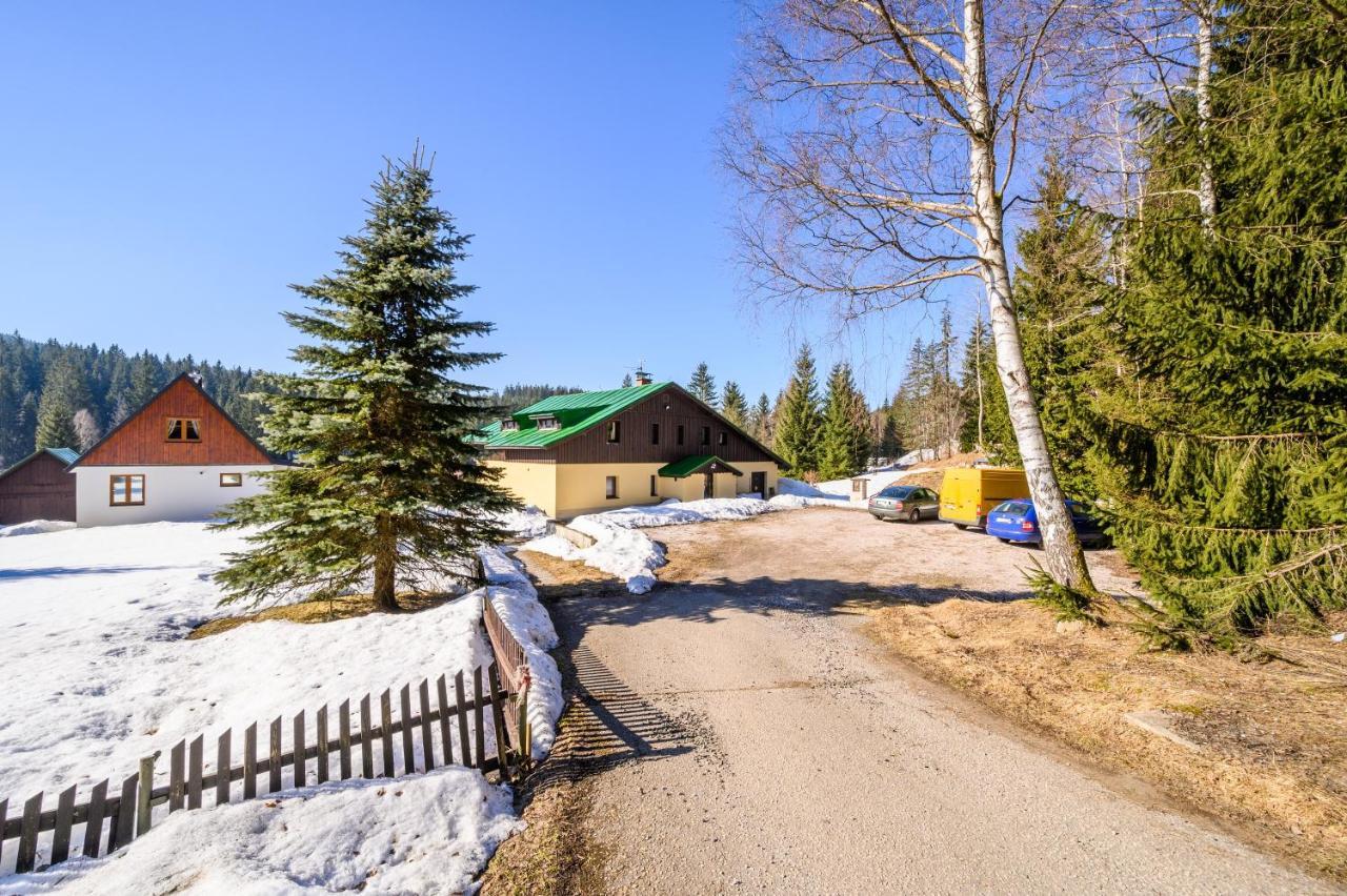 Penzion Petra, Harrachov Aparthotel ภายนอก รูปภาพ